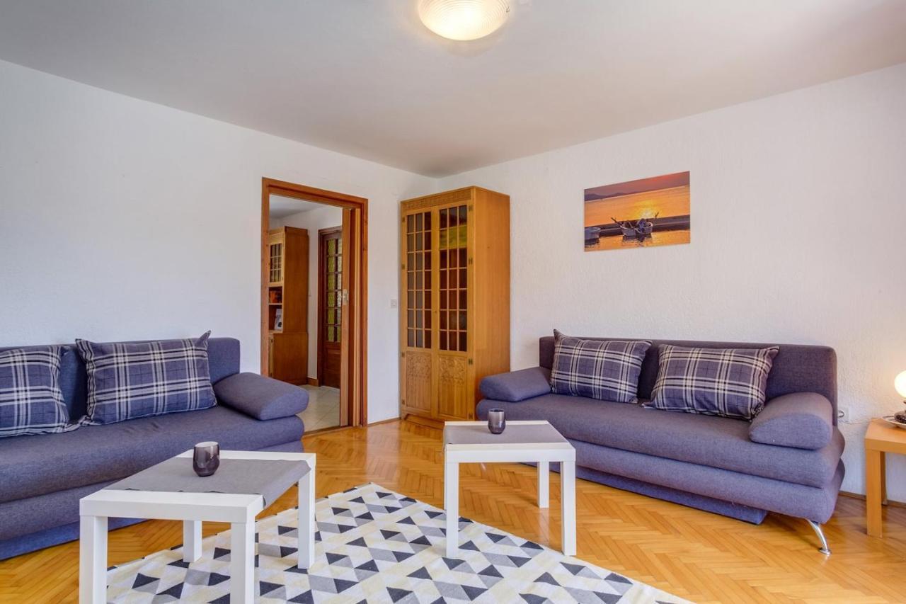 Apartmani Nadalina Veli Lošinj Εξωτερικό φωτογραφία