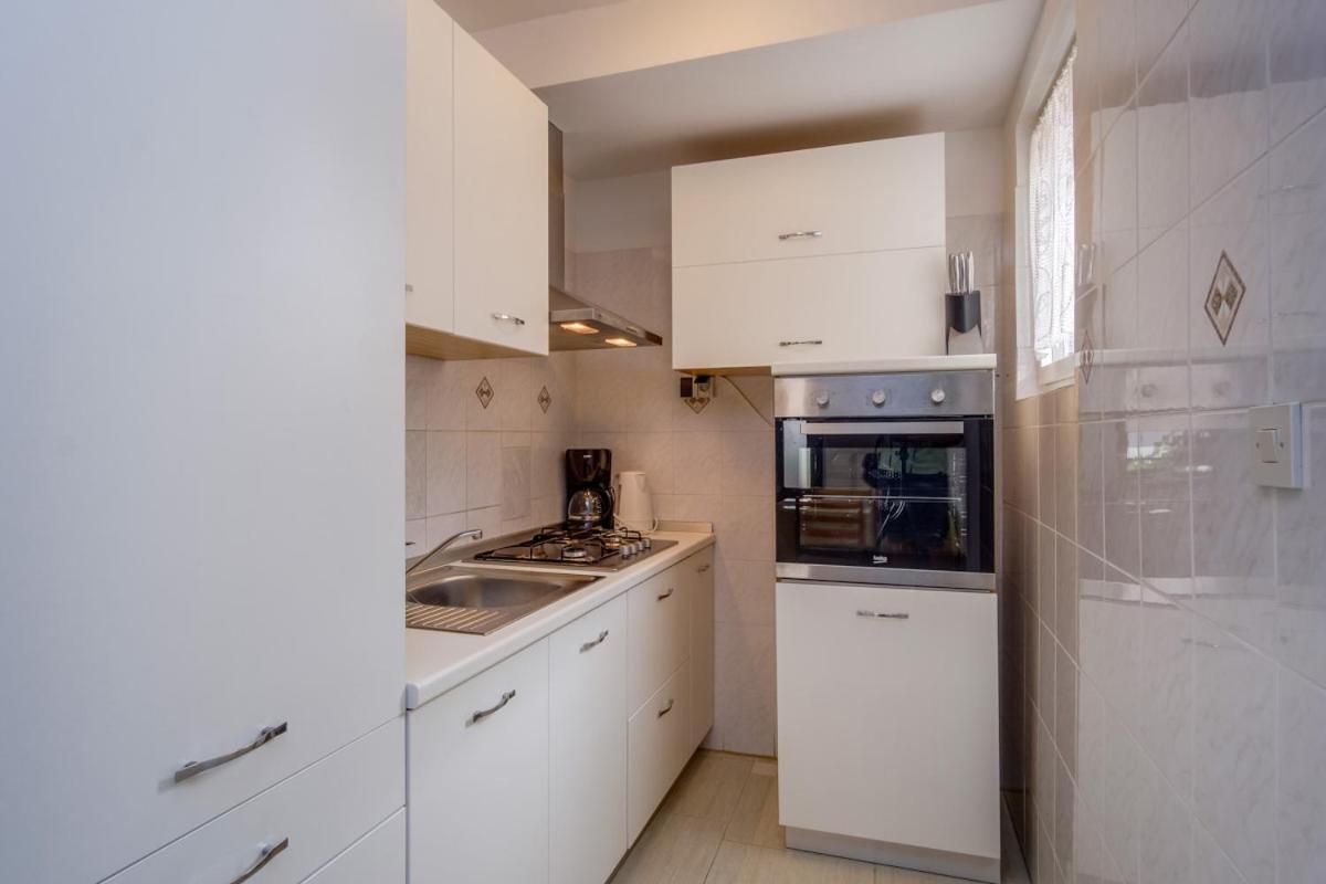 Apartmani Nadalina Veli Lošinj Εξωτερικό φωτογραφία