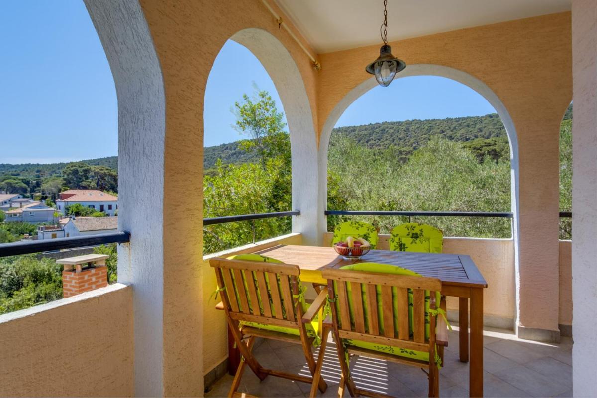 Apartmani Nadalina Veli Lošinj Εξωτερικό φωτογραφία