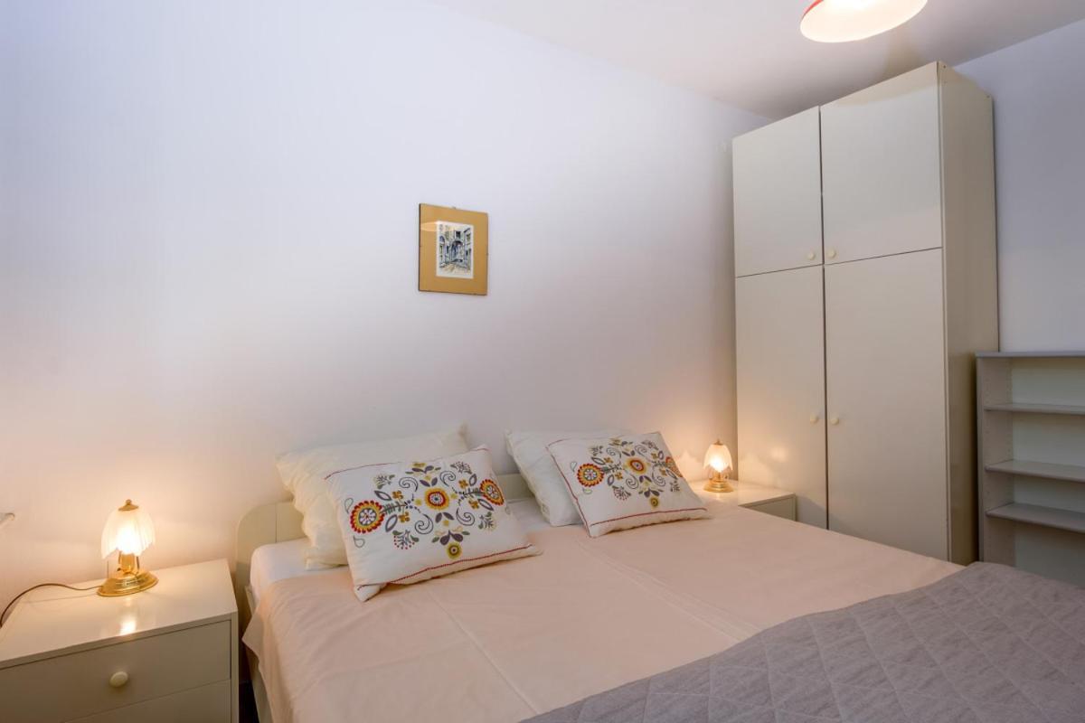 Apartmani Nadalina Veli Lošinj Εξωτερικό φωτογραφία