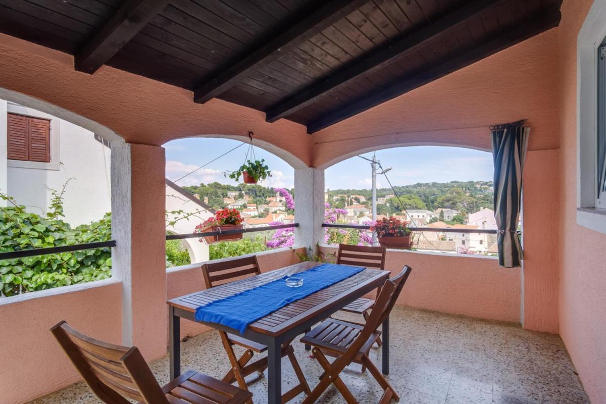 Apartmani Nadalina Veli Lošinj Εξωτερικό φωτογραφία