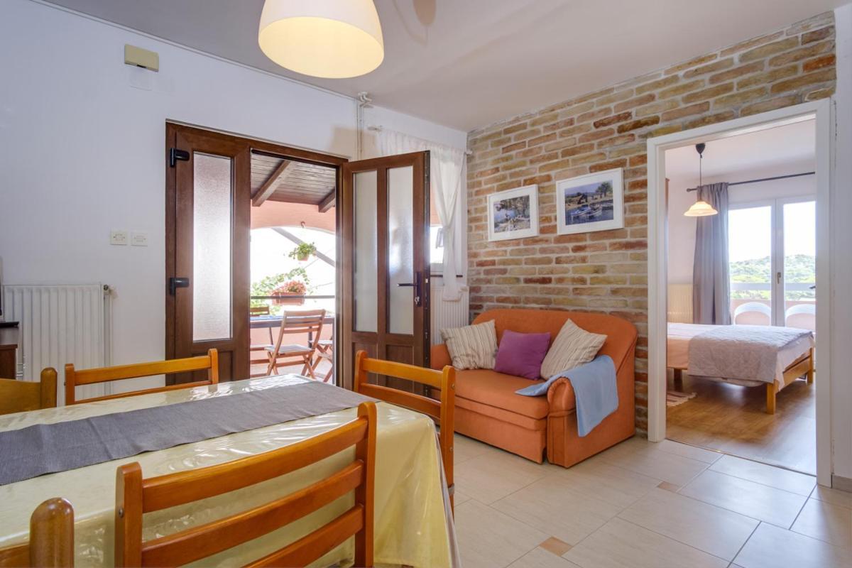 Apartmani Nadalina Veli Lošinj Εξωτερικό φωτογραφία