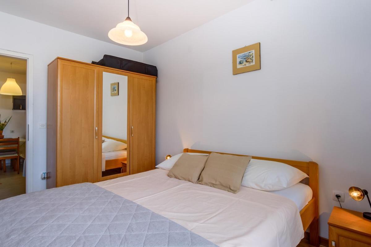 Apartmani Nadalina Veli Lošinj Εξωτερικό φωτογραφία