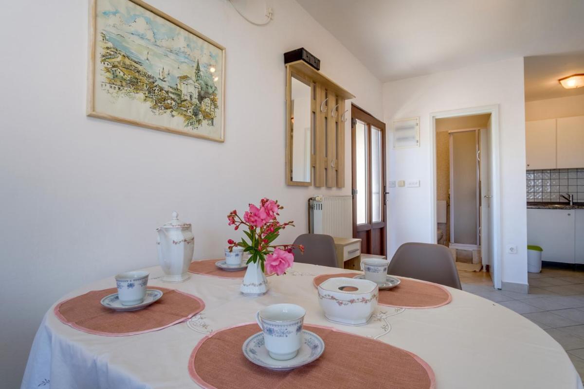Apartmani Nadalina Veli Lošinj Εξωτερικό φωτογραφία