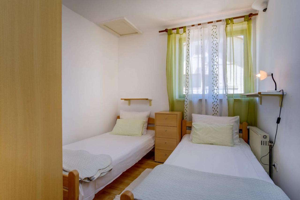 Apartmani Nadalina Veli Lošinj Εξωτερικό φωτογραφία