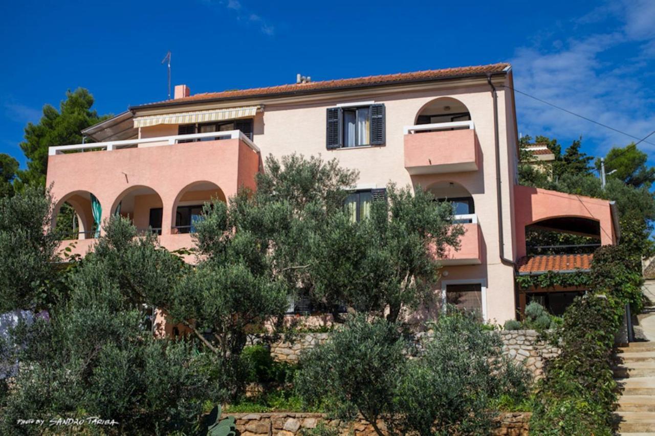 Apartmani Nadalina Veli Lošinj Εξωτερικό φωτογραφία