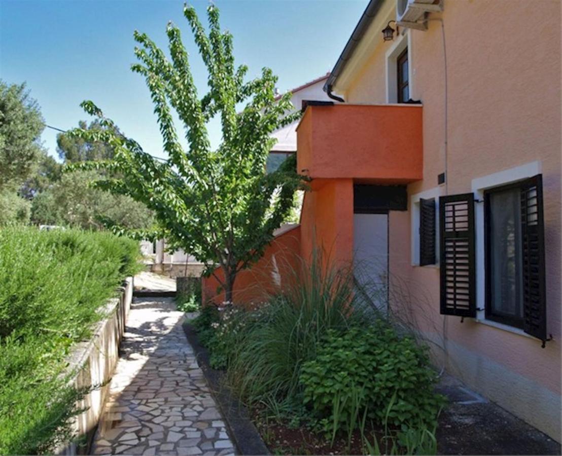 Apartmani Nadalina Veli Lošinj Εξωτερικό φωτογραφία