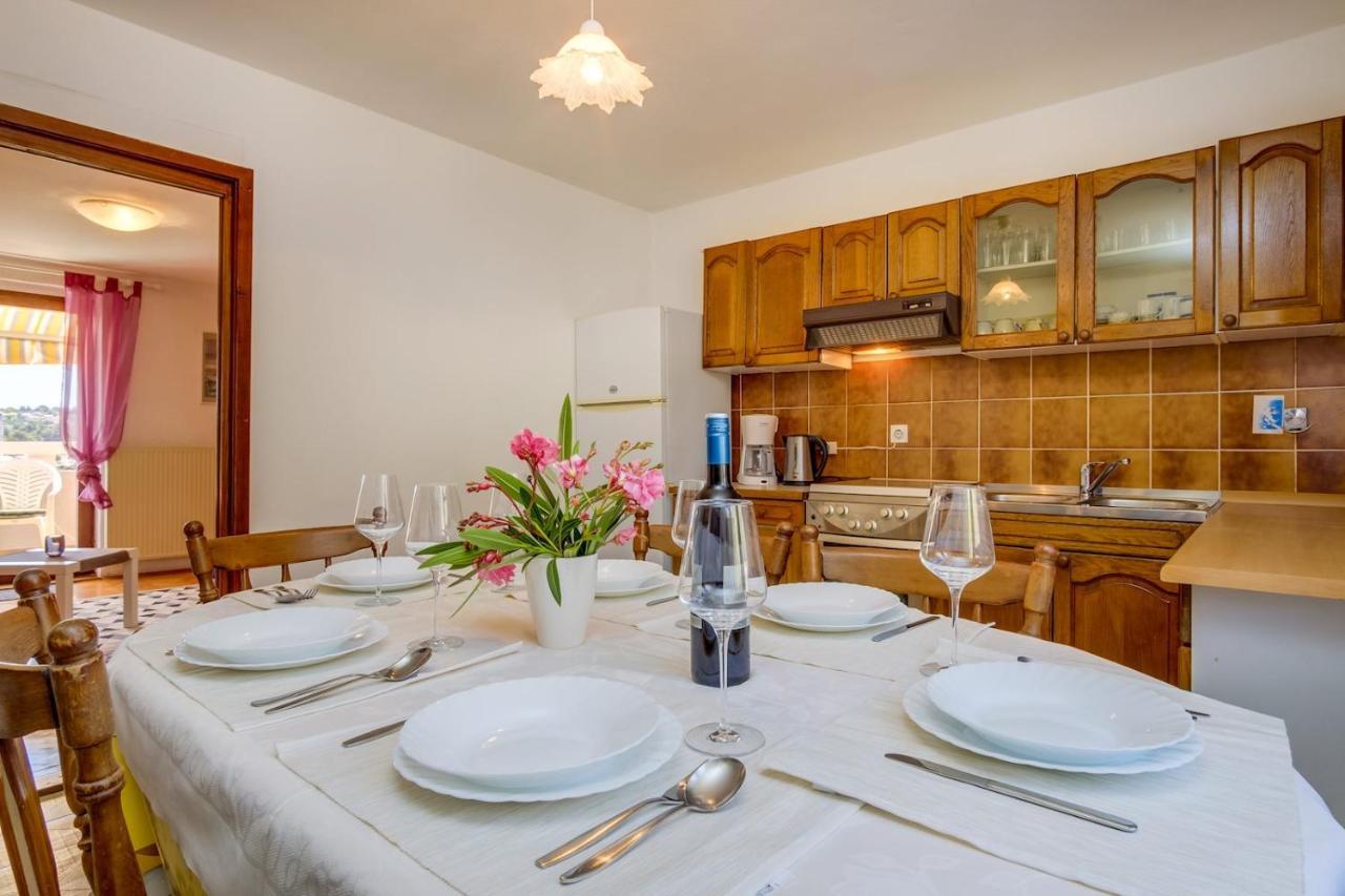 Apartmani Nadalina Veli Lošinj Εξωτερικό φωτογραφία