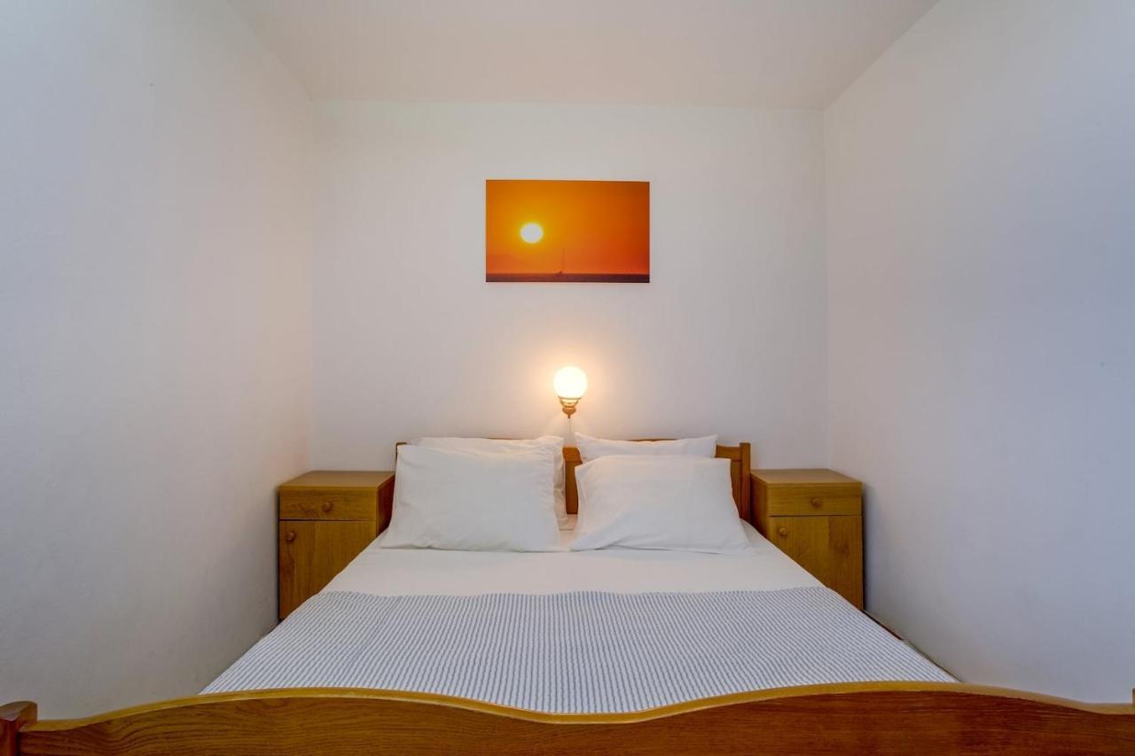 Apartmani Nadalina Veli Lošinj Εξωτερικό φωτογραφία