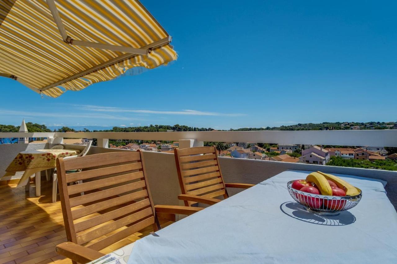 Apartmani Nadalina Veli Lošinj Εξωτερικό φωτογραφία